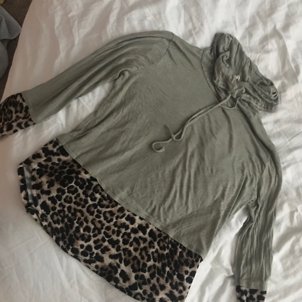Light pullover